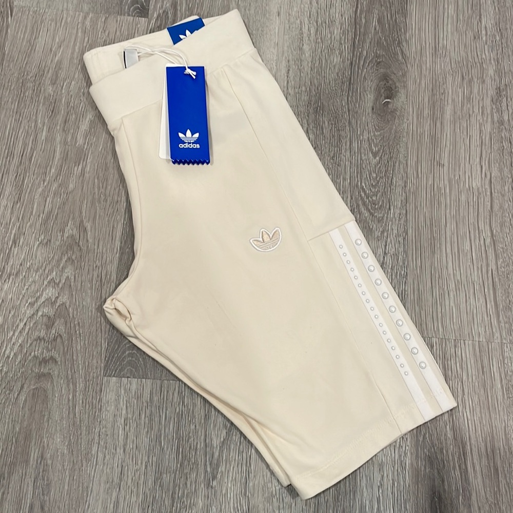 Adidas ivory pearled/studded shorts (S) - Picture 3 of 14